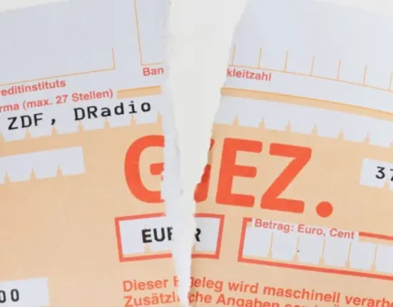 Rundfunkbeitrag GEZ: So können sich ab Oktober viele befreien lassen!