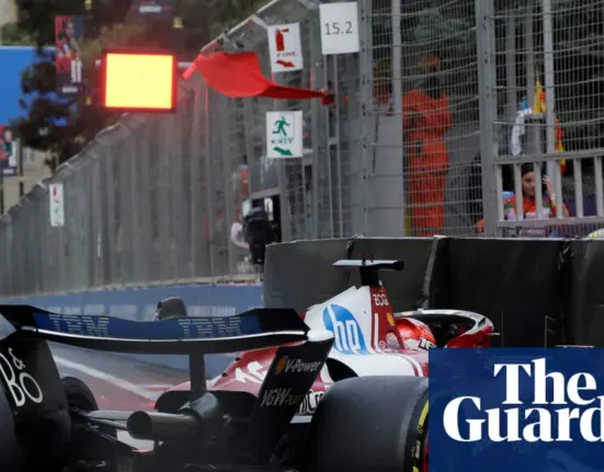 Verstappen erobert Pole für Aserbaidschan GP, Piastri crasht im Chaos!