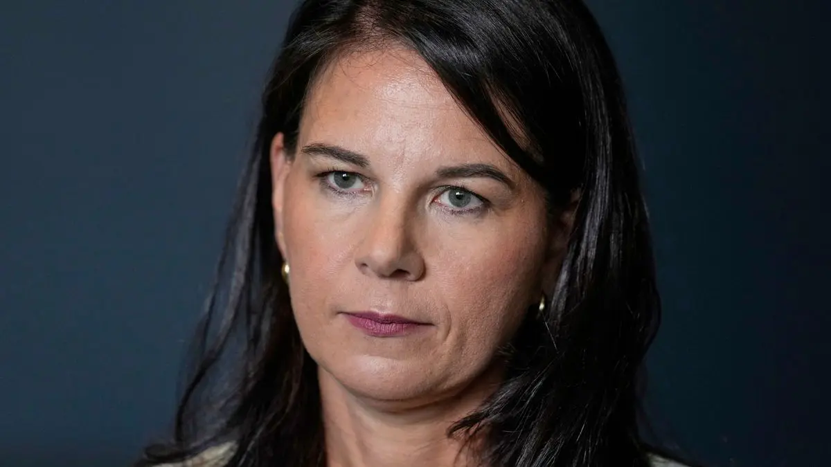 Überraschung im Russland-Ukraine-Krieg: Annalena Baerbock sieht Friedenslösung mit Uno-Blauhelmtruppen als denkbar an!