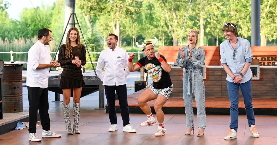 Laura Wontorras begeistert Fans: Diese extravaganten Stiefel sind der Hammer!