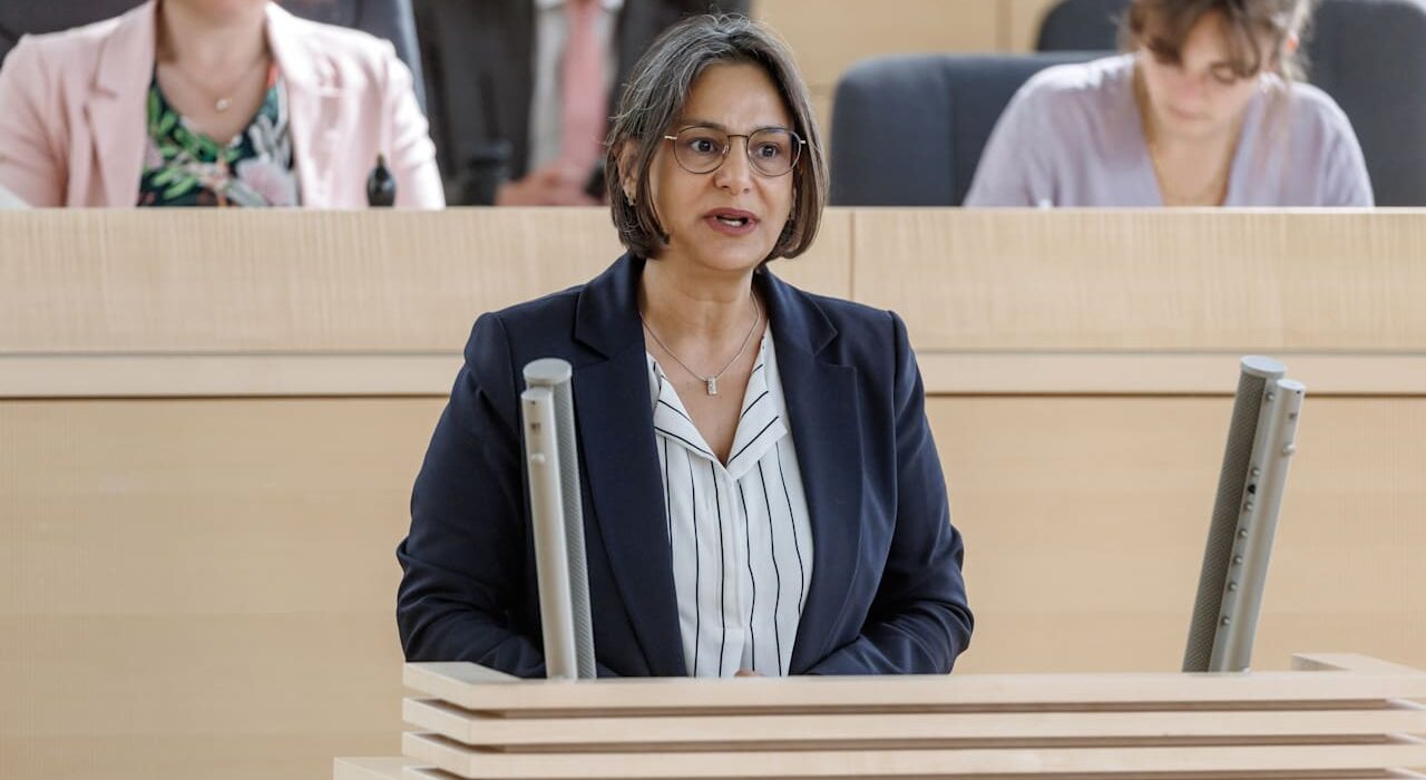 Wegen der AfD: SPD-Bundesvize fürchtet Abschiebung – Skandal im Polit-Bereich!