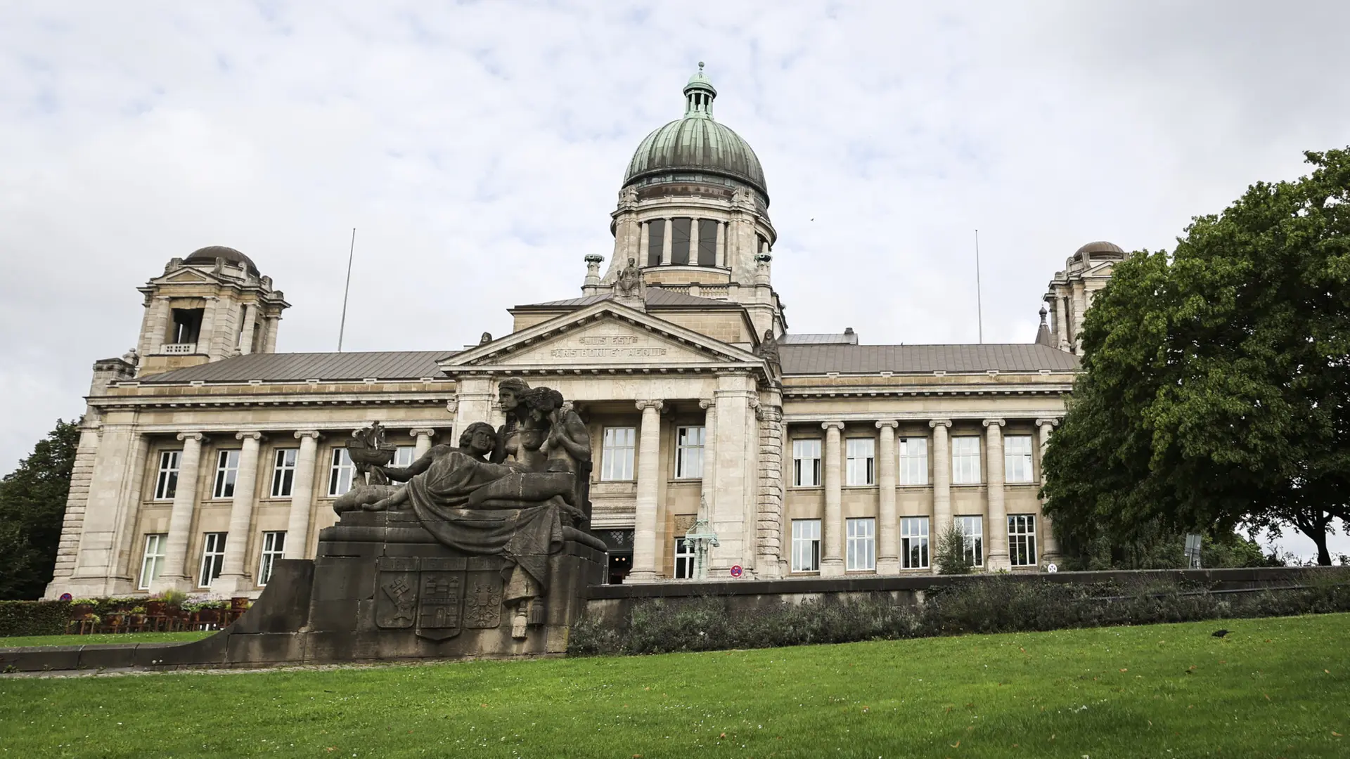 Gericht in Hamburg: Sammelklage nach Facebook-Datenleck im Fokus!